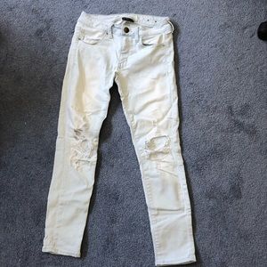 Light wash American Eagle ankle jeans